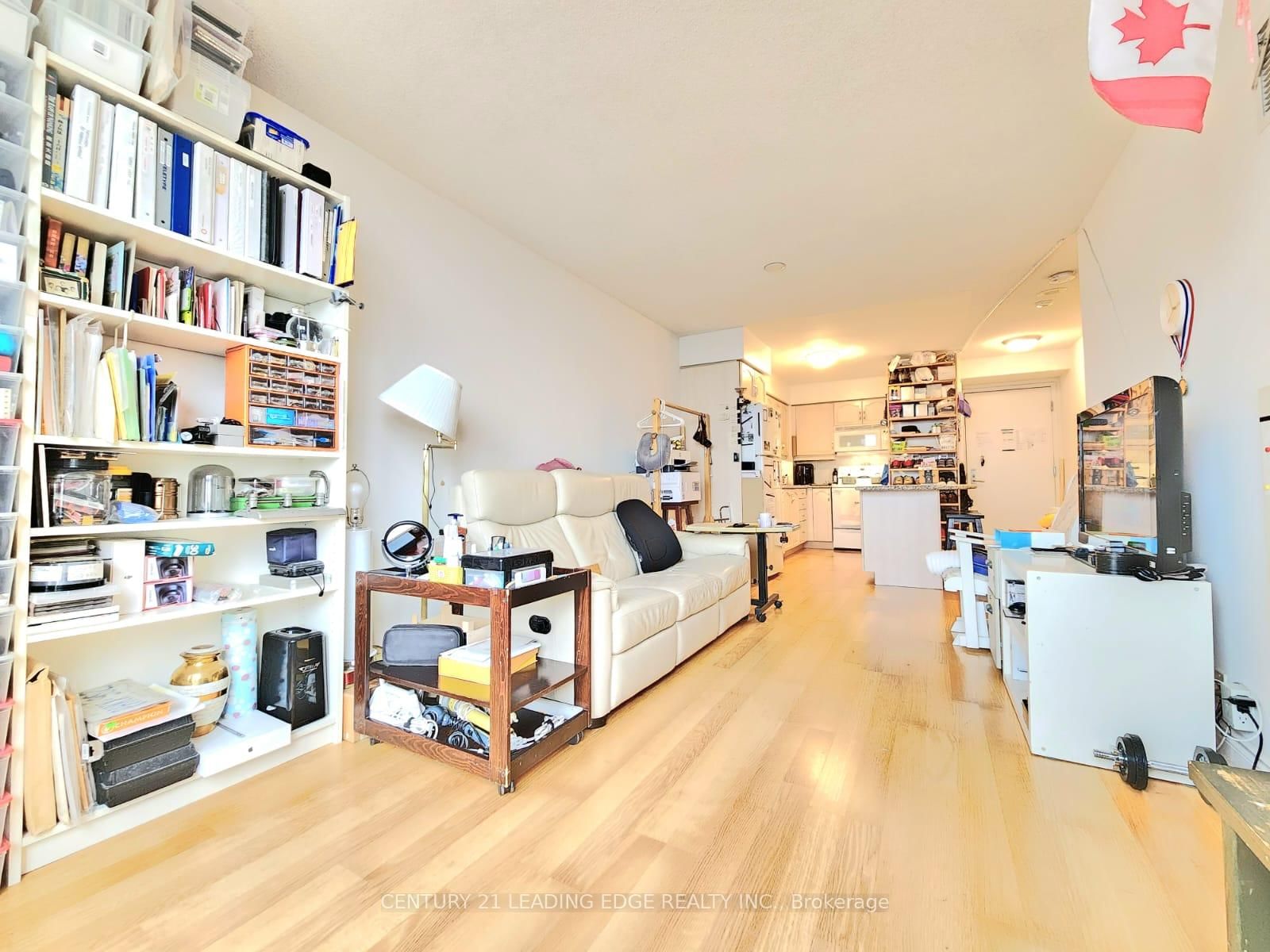 Listing Image 7