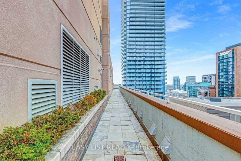  1916 - 1055 Bay St  Toronto, M5S 3A3 | Image 18