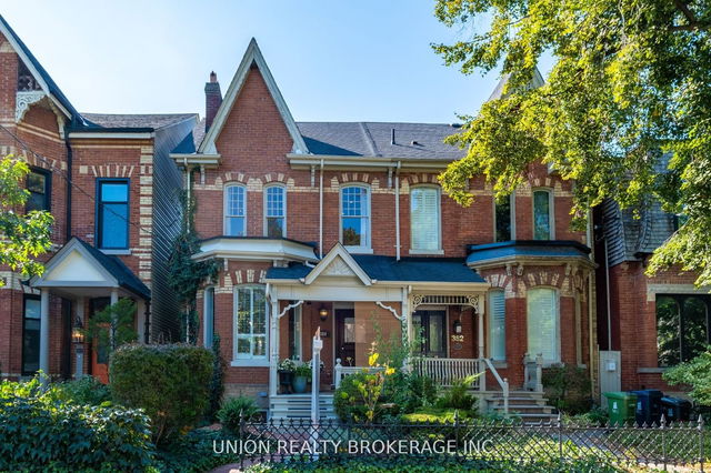 380 Berkeley Street