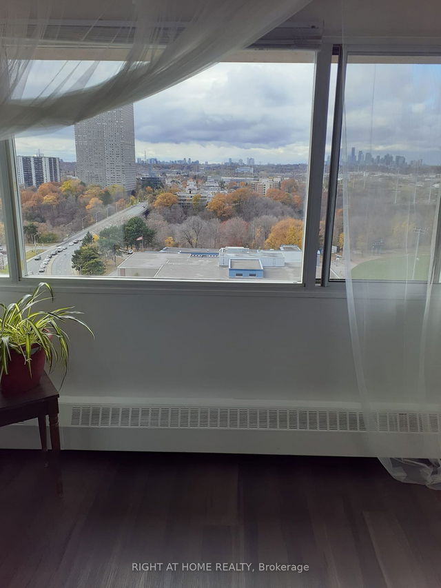 1608 - 715 Don Mills Road