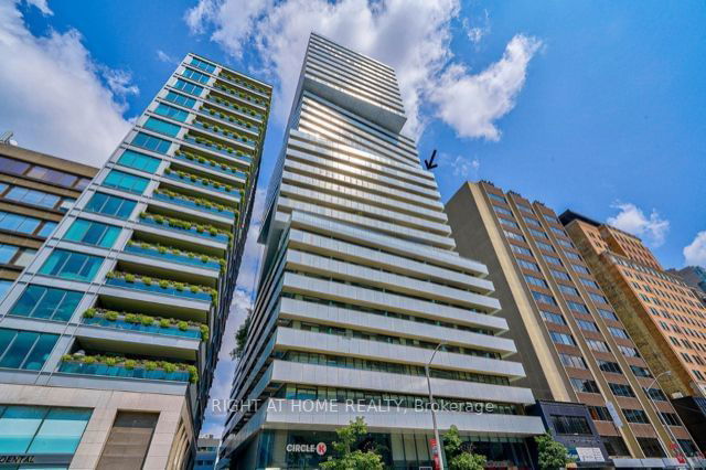 1704 - 200 Bloor Street