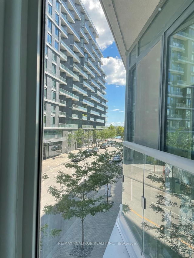 202 - 15 Merchants' Wharf N/A