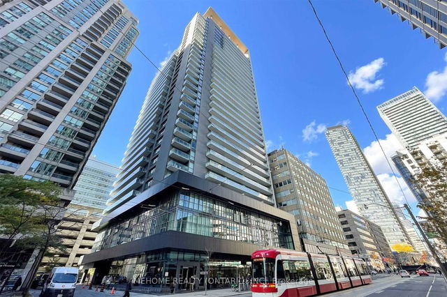 813 - 770 Bay Street