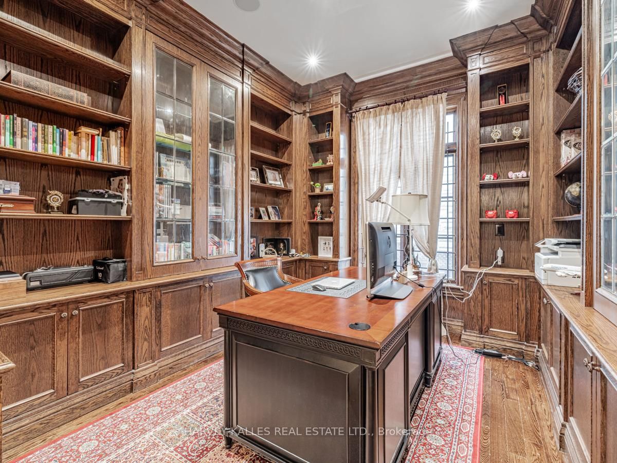 Listing Image 11