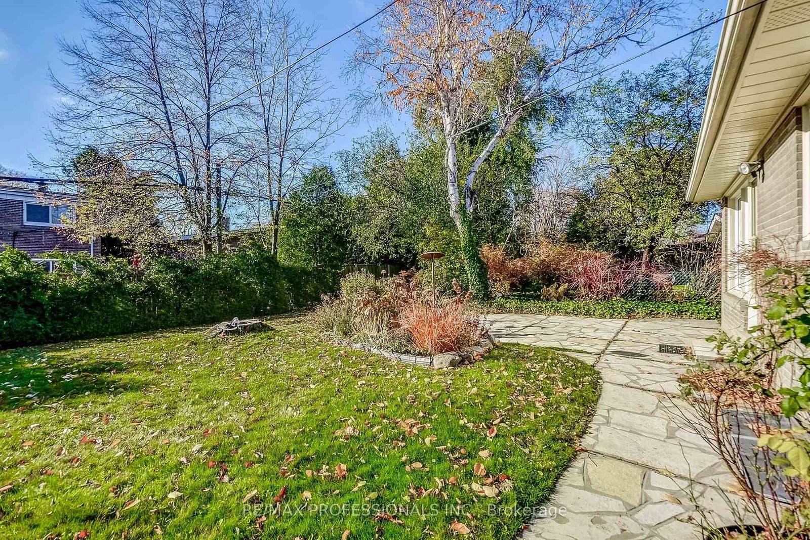 Listing Image 30