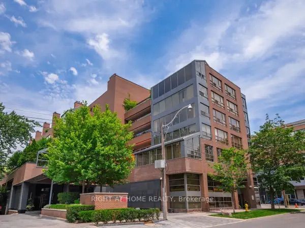 505 - 4 Lowther Avenue