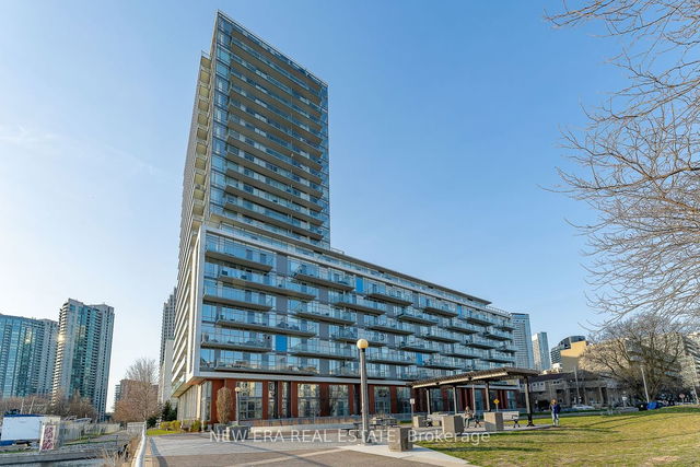 804 - 90 Stadium Road
