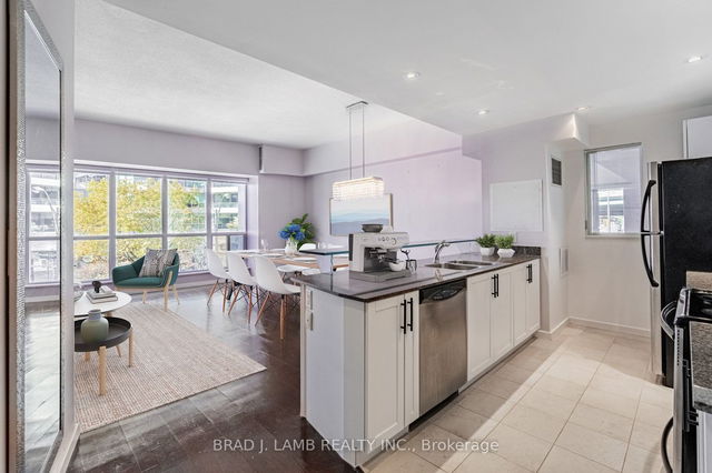 210 - 218 QUEENS QUAY Street
