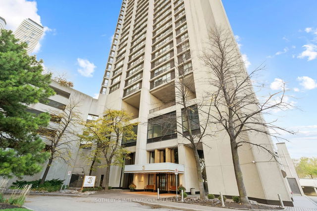 2208 - 33 Harbour Square