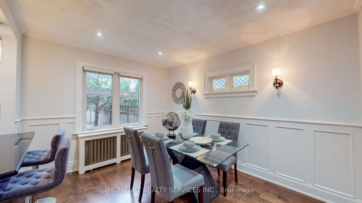 Listing Image 12