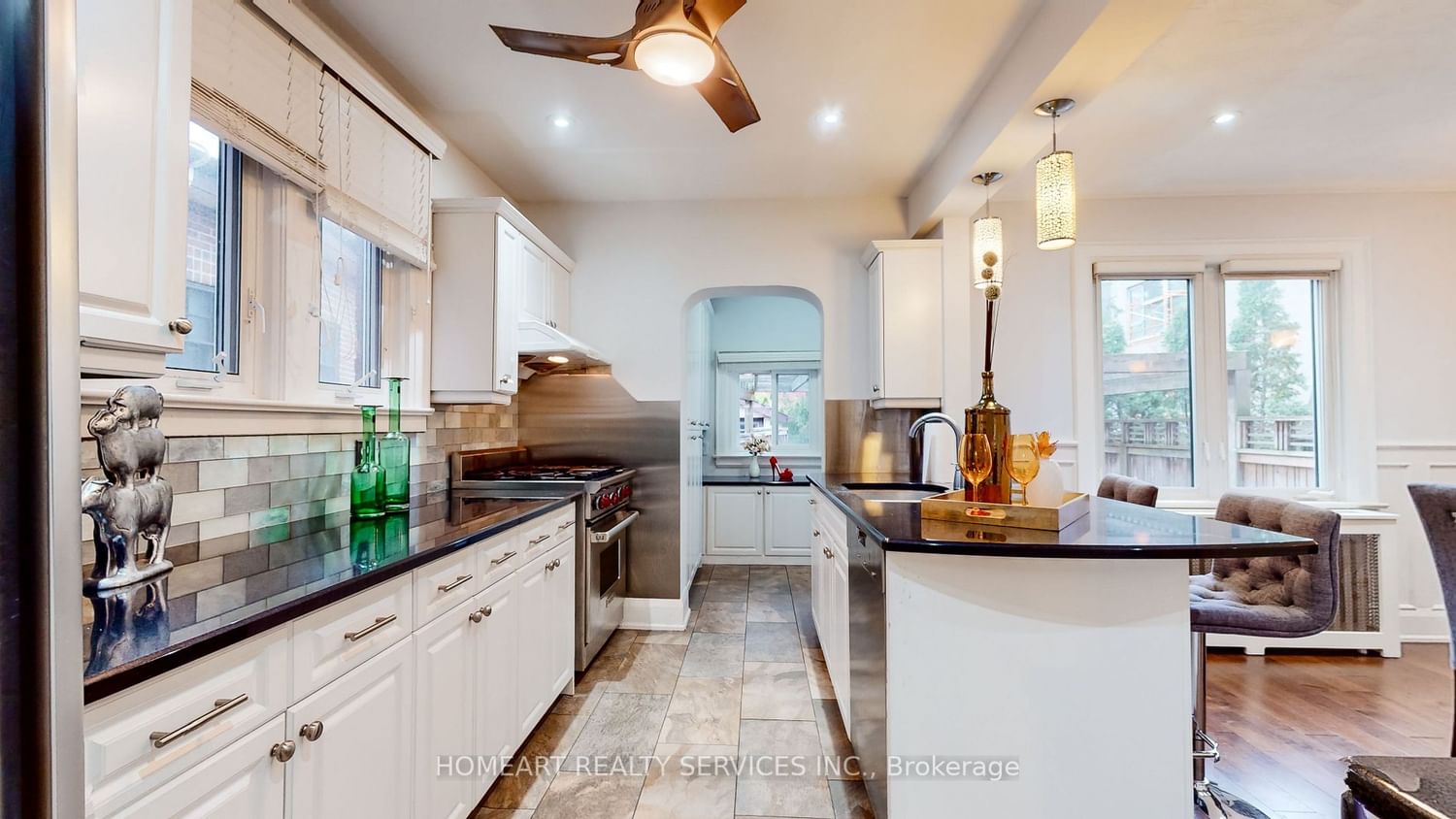 Listing Image 19