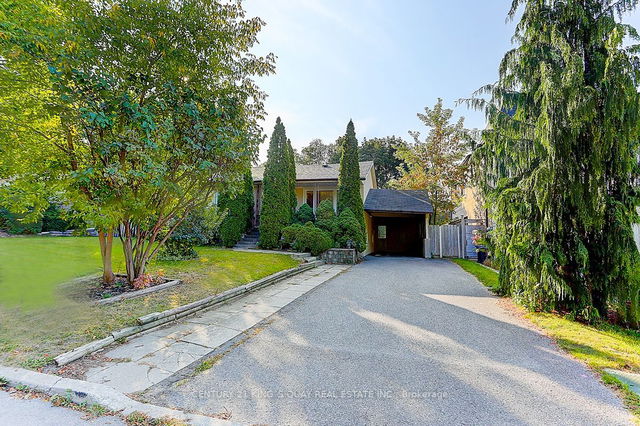 11 Larabee Crescent