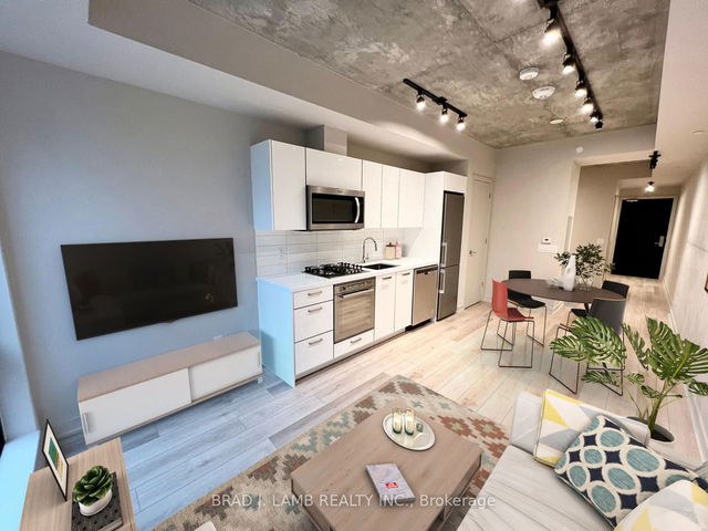 407 - 458 Richmond Street