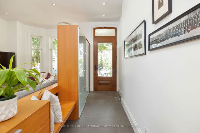 32 Borden Street