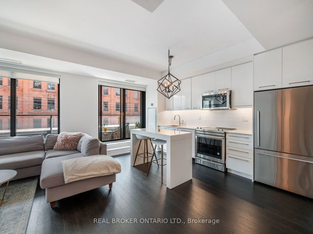 312 - 90 Niagara Street
