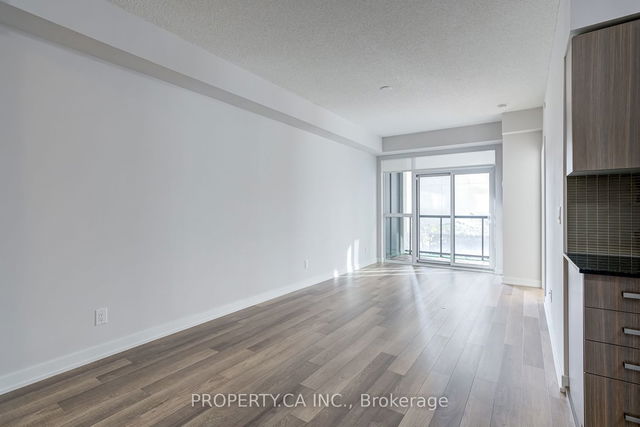 309 - 1603 Eglinton Avenue