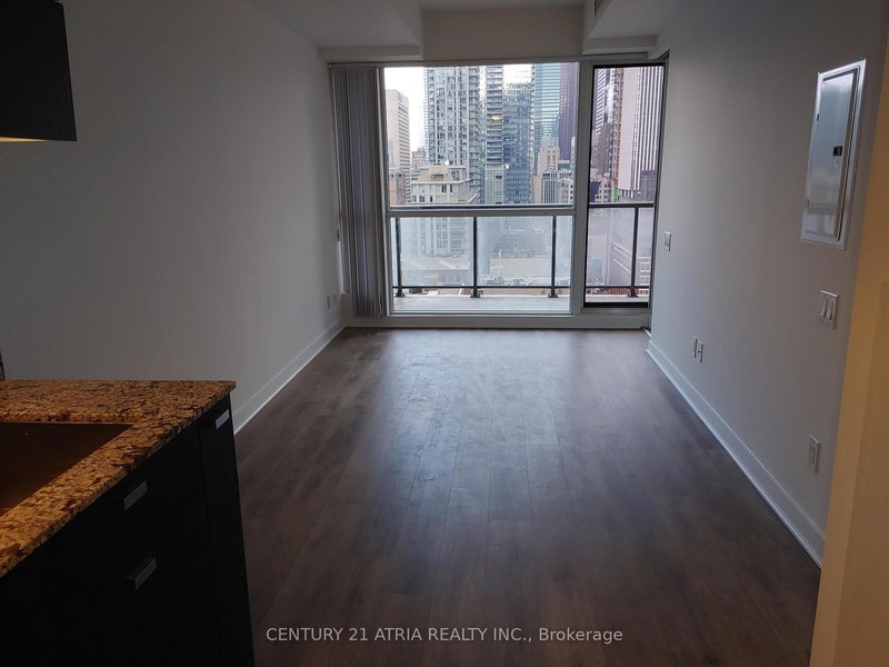 1509 - 290 Adelaide St W, Toronto, M5V 1P6 | Image 2