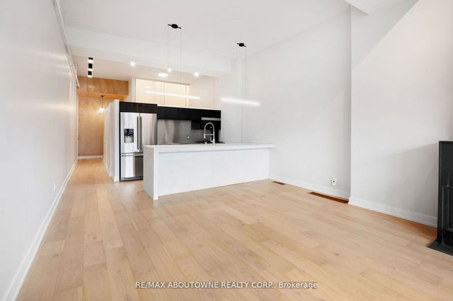 105 - 676 Richmond Street