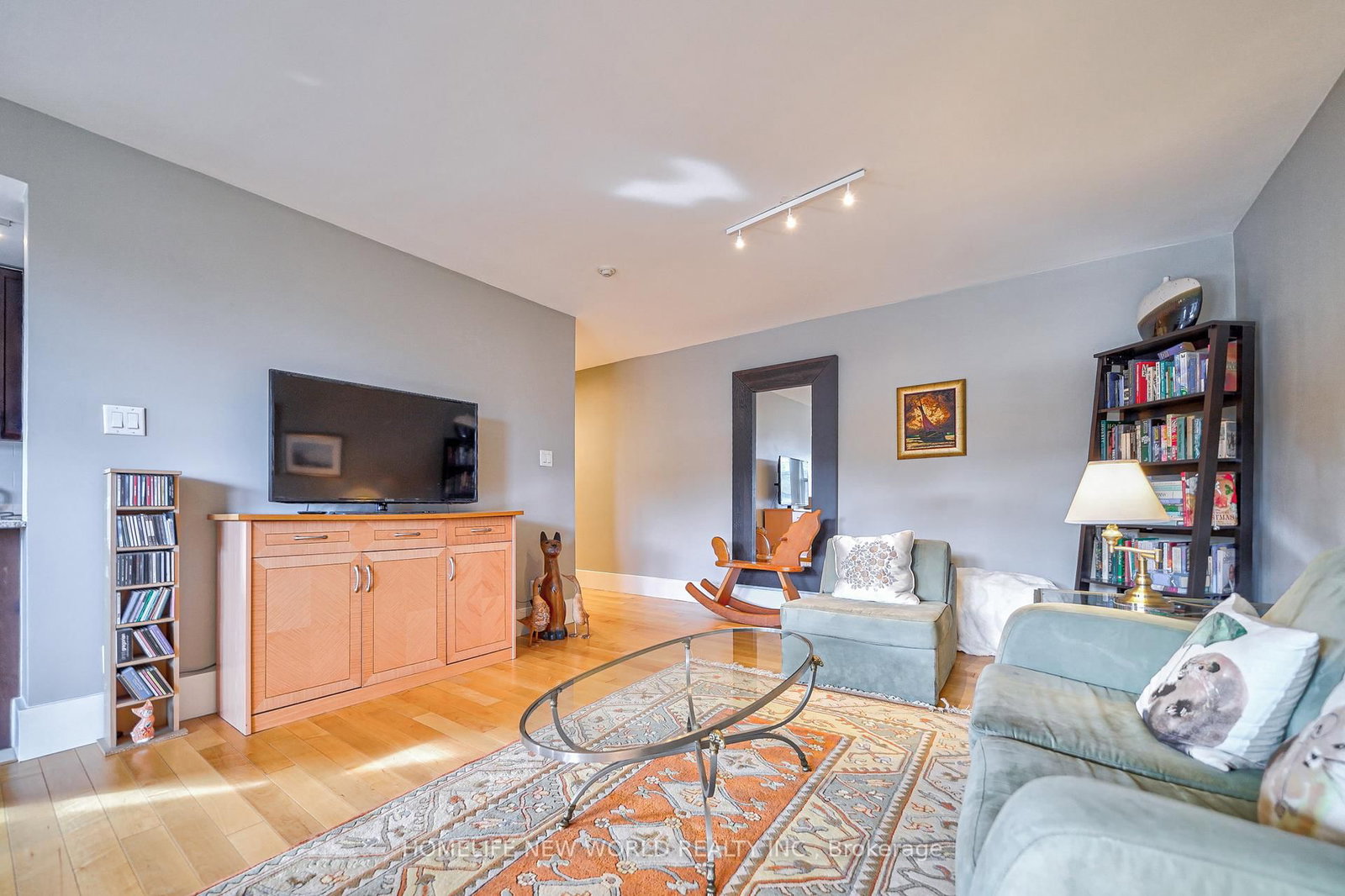 Listing Image 22