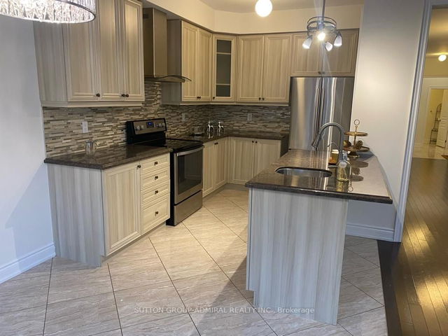 44 Goldthread Terrace