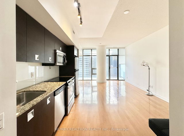 1404 - 33 Charles Street