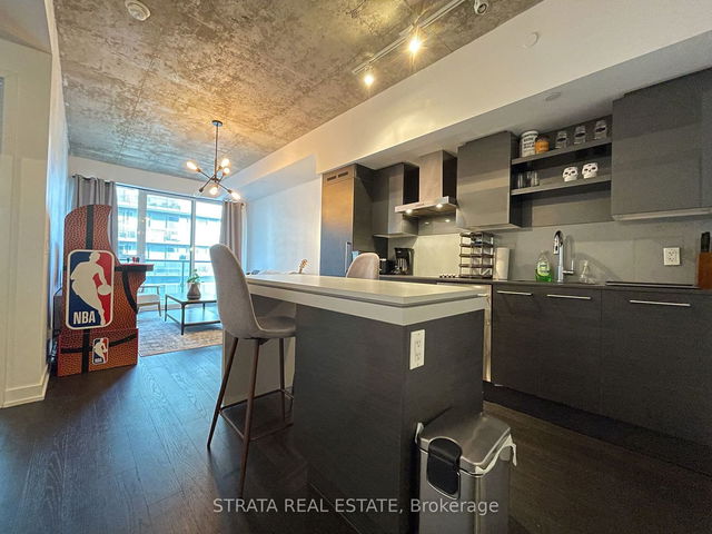 1131 - 1030 King Street
