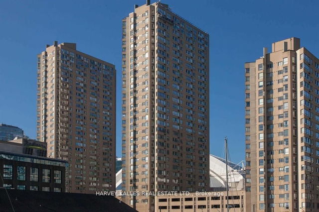 502 - 270 Queens Quay