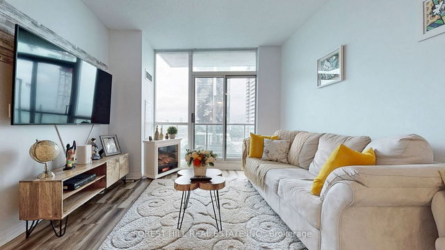 2207 - 16 Yonge Street