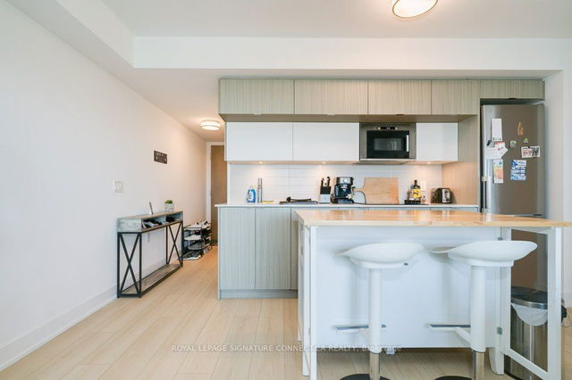 1504 - 575 Bloor Street