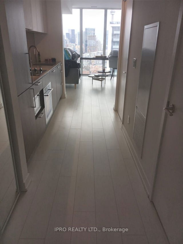 PH22 - 19 Western Battery Road