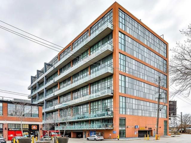 207 - 5 Hanna Avenue
