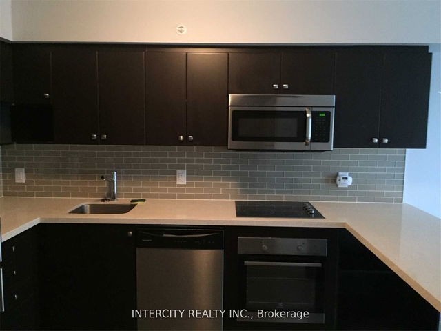 1005 - 565 Wilson Avenue
