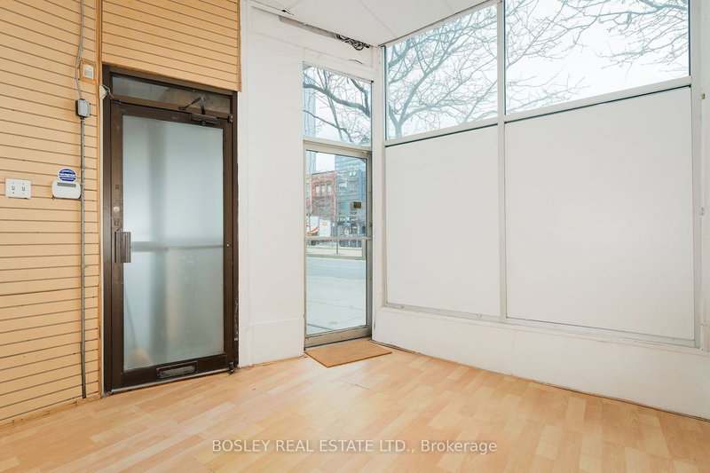 420 Spadina Ave, Toronto, M5T 2G7 | Image 2