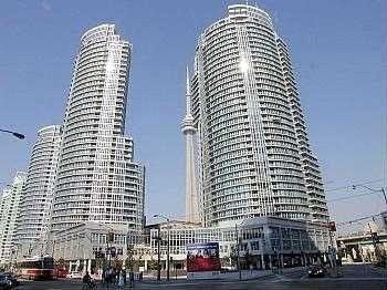 3413 - 208 Queens Quay Quay