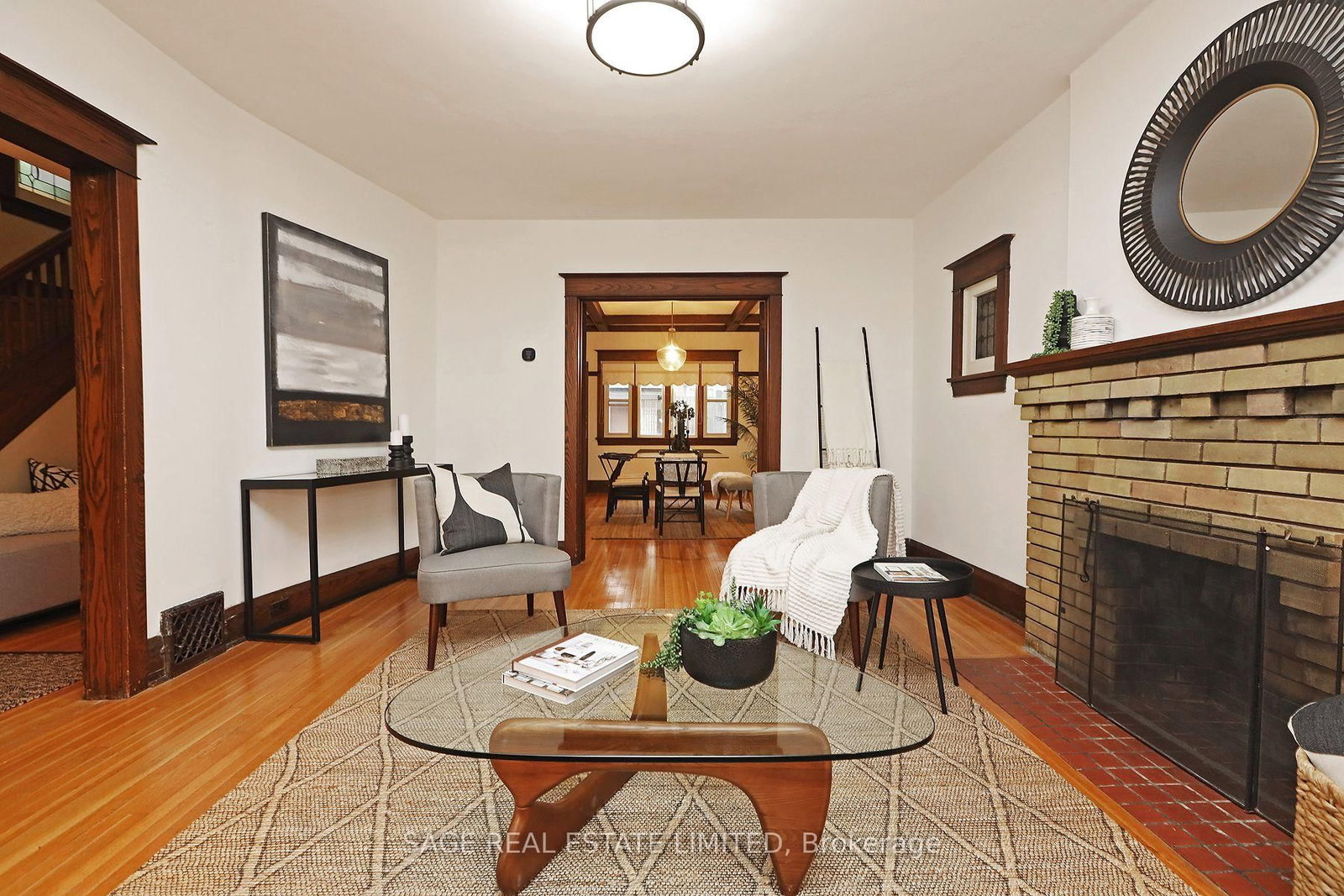 Listing Image 6