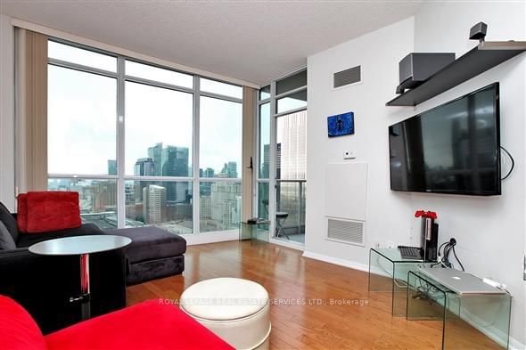 3402 - 18 Yonge Street