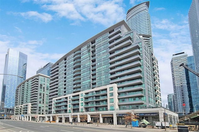 823 - 25 Lower Simcoe Street