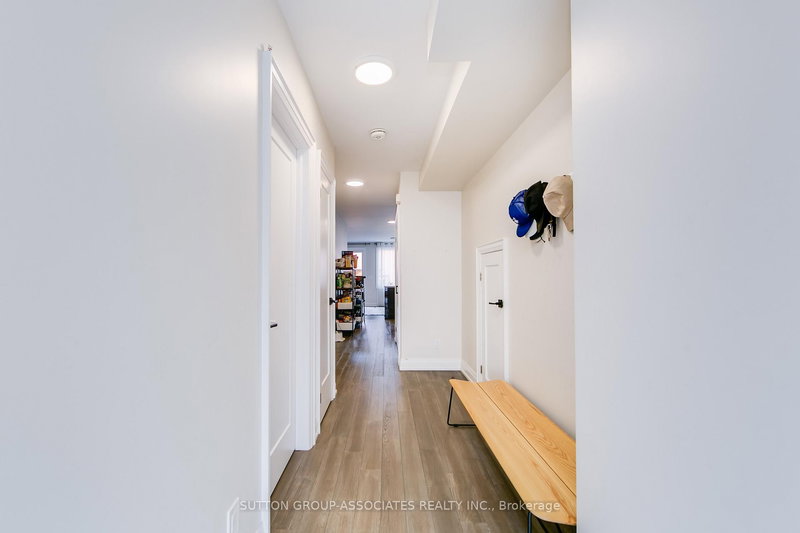 49 Beatrice St, Toronto, M6J 2T2 | Image 3