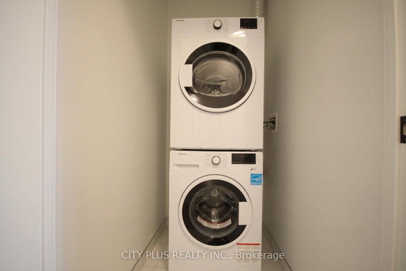 306 - 5 Defries St, Toronto, M5A 3L4 | Image 3