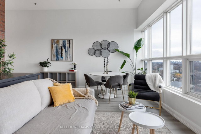 UPH04 - 700 King Street W, Toronto | Sold, C7319960 | Condos.ca