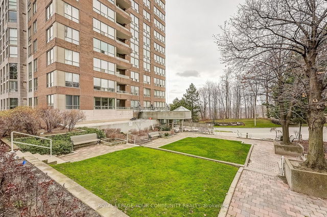 1003 - 195 WYNFORD Drive