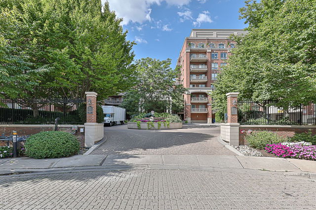 404 - 20 Burkebrook Place