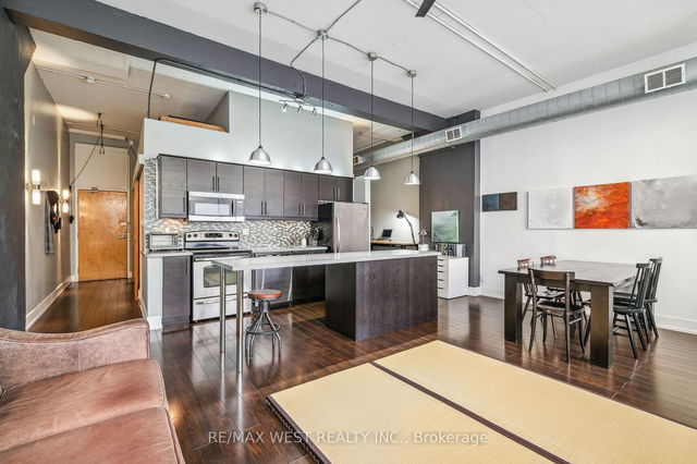 111 - 365 Dundas Street
