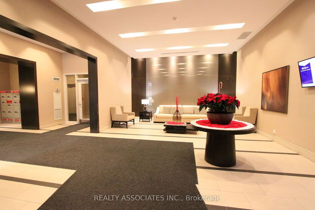 123 - 2035 Sheppard Avenue