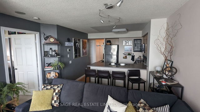 2511 - 30 Harrison Garden Boulevard