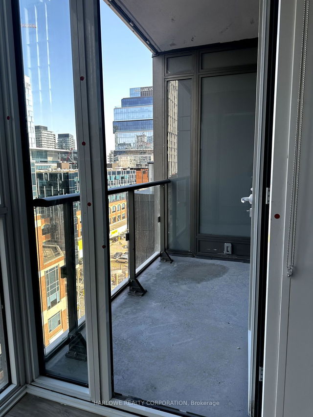 974 W - 135 Lower Sherbourne Street