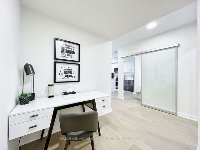407 - 840 St. Clair Avenue
