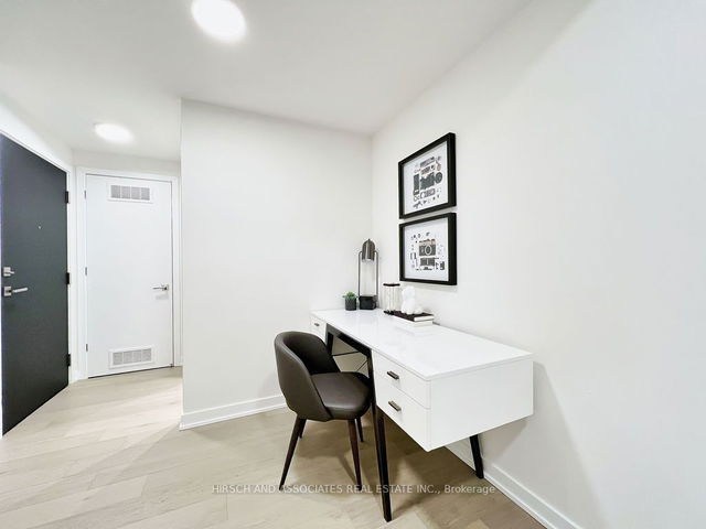 407 - 840 St. Clair Avenue