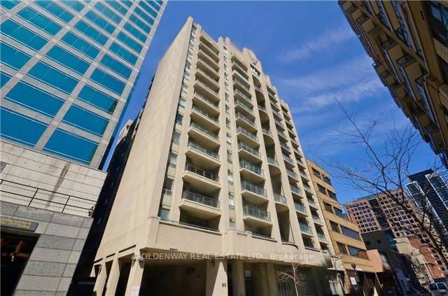 1401 - 30 Hayden Street