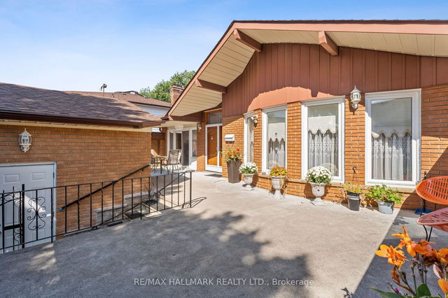 94 Pemberton Avenue